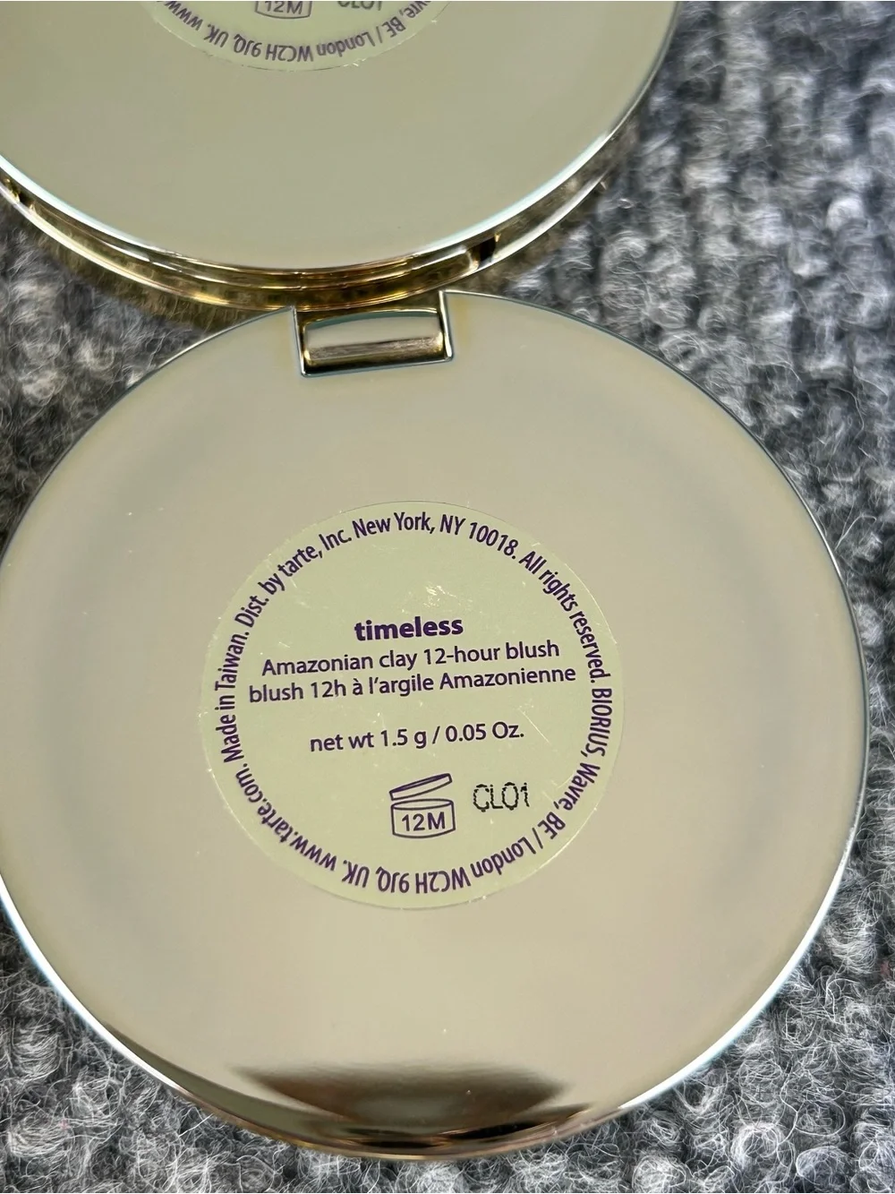 Tarte ~ Stay Golden Amazonian Clay Blush Set ~ 5 Gold Tone Decorative Compacts